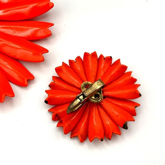 Vintage Flower Brooch & Earrings Set Orange Enamel Daisy Design 1960s Costume Je - Picture 7 of 9